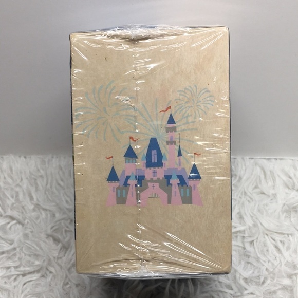 NEW Funko Disneyland 65th anniversary PETER PAN’S Flight attraction figurine - Picture 6 of 6